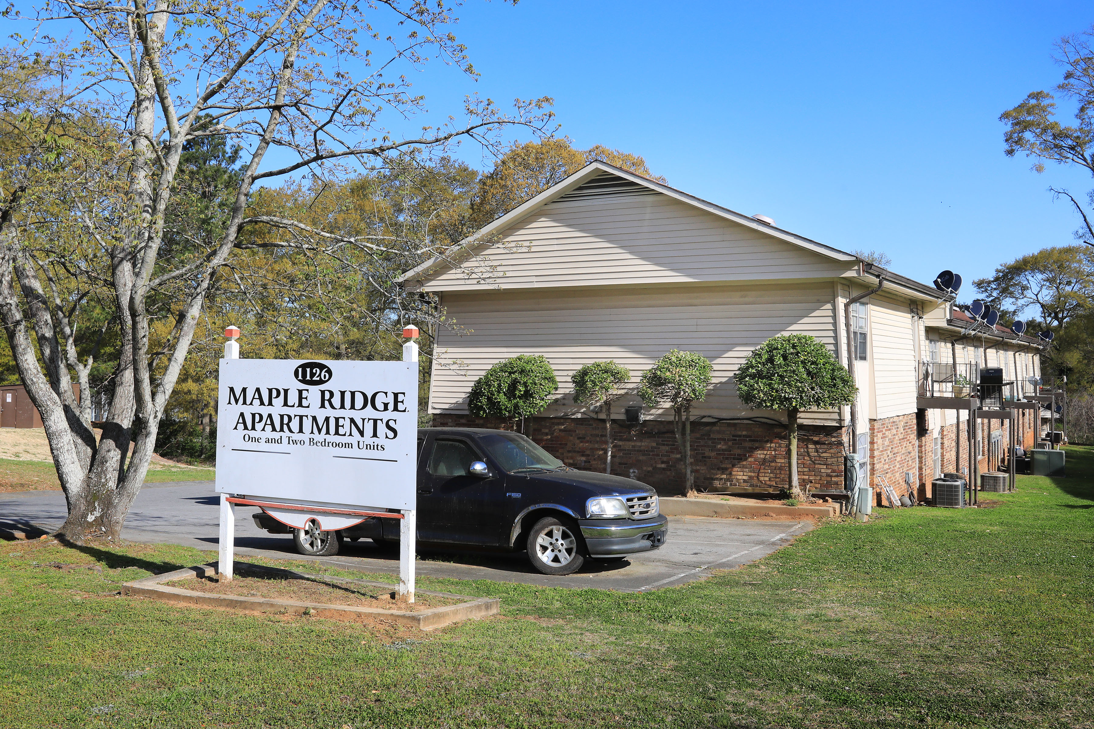 Carrollton Portfolio The Multifamily Advisory Group at Cushman